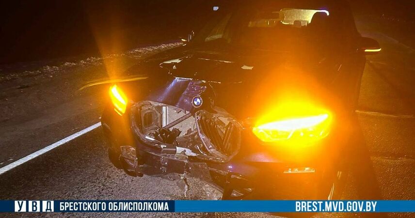 Смертельное ДТП под Пинском: на Р-6 возле Лопатино BMW сбил электровелосипед