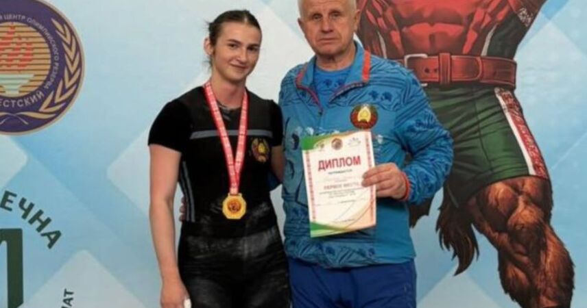 Инна Мельянец из Пинска выиграла молодежное первенство Беларуси по тяжелой атлетике