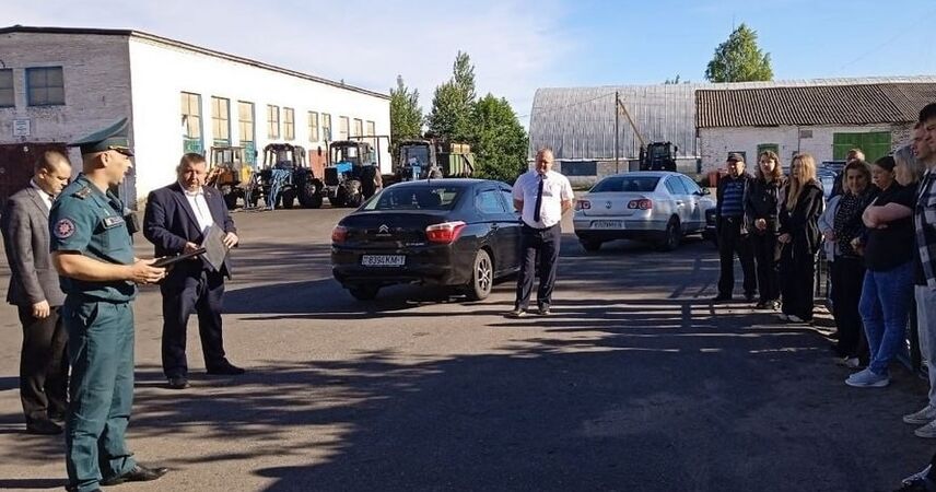 Огонь ошибок не прощает: Пинский ГРОЧС провел встречу в Новом Дворе